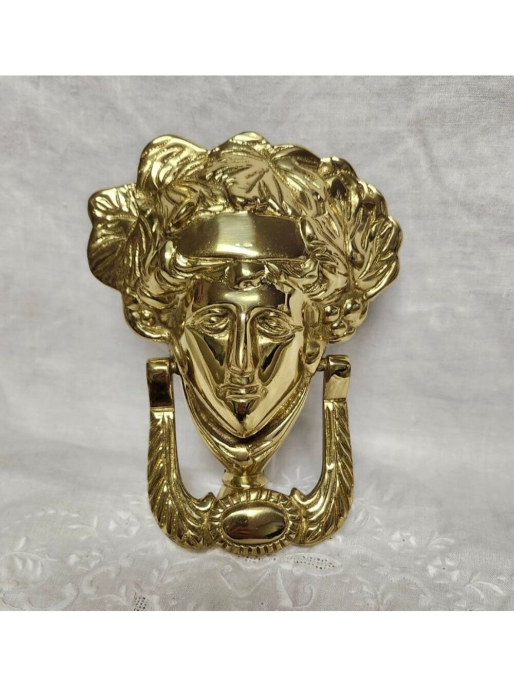 Brass Medusa Door Knocker Ornate Detail Mythological Design Heavy-Duty Home Deco